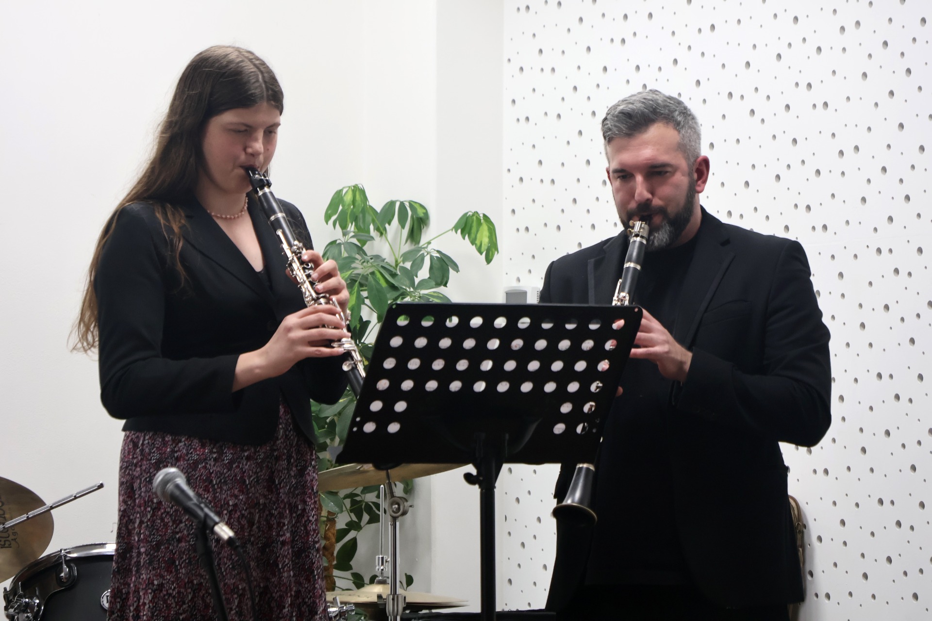 Alexandra Marie Gauchet a Tomáš Dunka - Carl Pool: Groovy